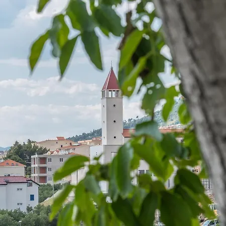 Apartment Strawberry Makarska