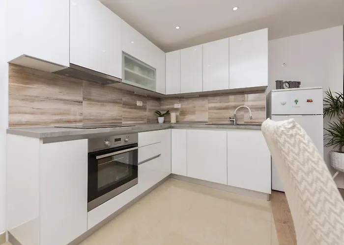 Strawberry Appartement Makarska